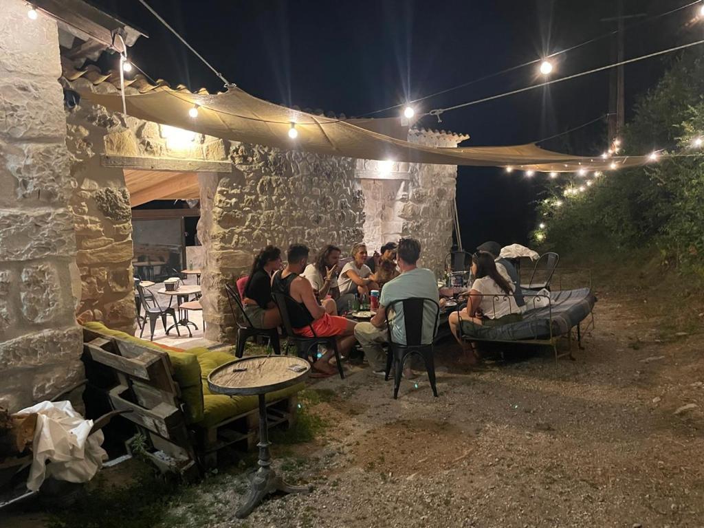 Gite D'Etape Bastide Petra Castellana Verdon كاستيلان المظهر الخارجي الصورة